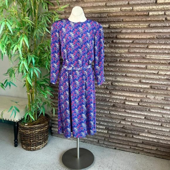 Vintage Liz Claiborne Blue Floral Modest Belted Shirtwaist Dress Size 16 - Picture 10 of 10